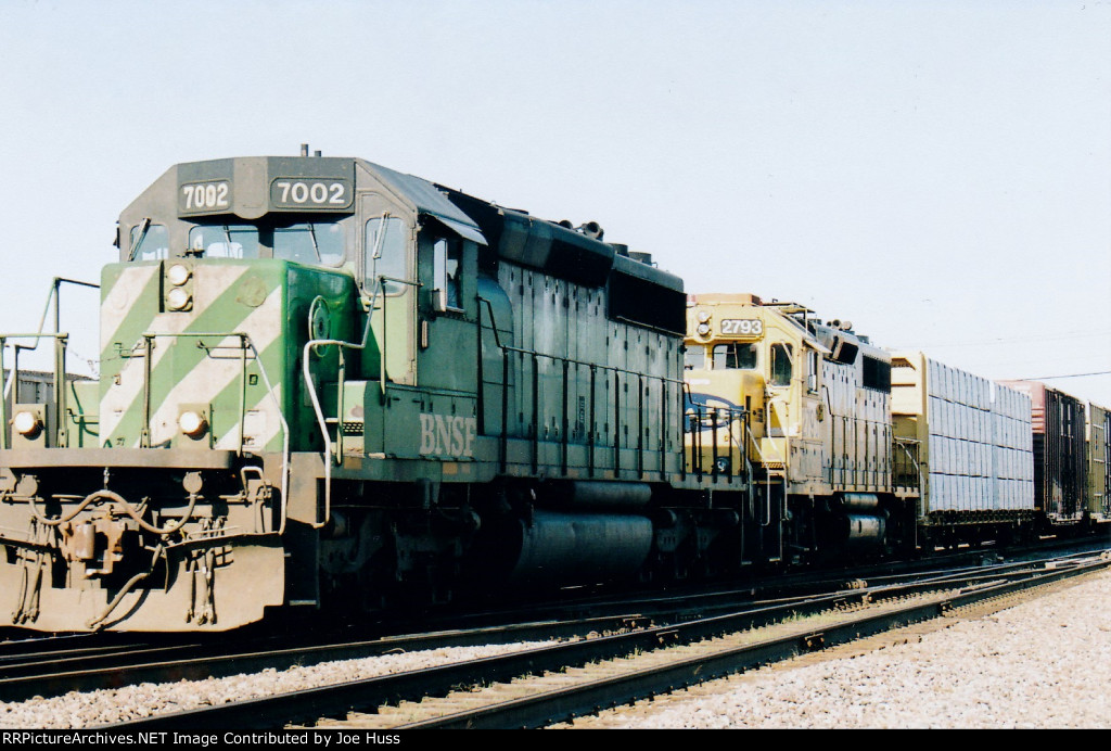 BNSF 7002 East